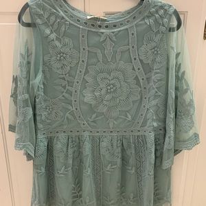 Brand New Size Small Sage Entro Blouse